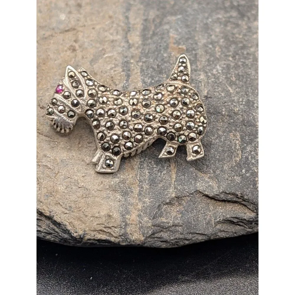 Sterling Silver Dog Brooch/Pendant – Marcasite Inlay – 925 Stamp